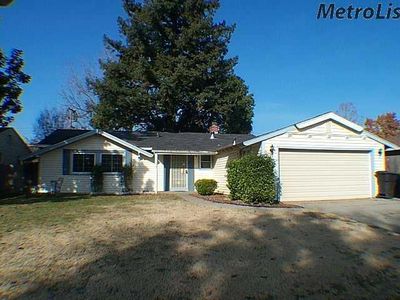 7572 S Pkwy, Sacramento, CA, 95823