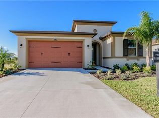 28930 Revaro Ln, Wesley Chapel, FL 33543