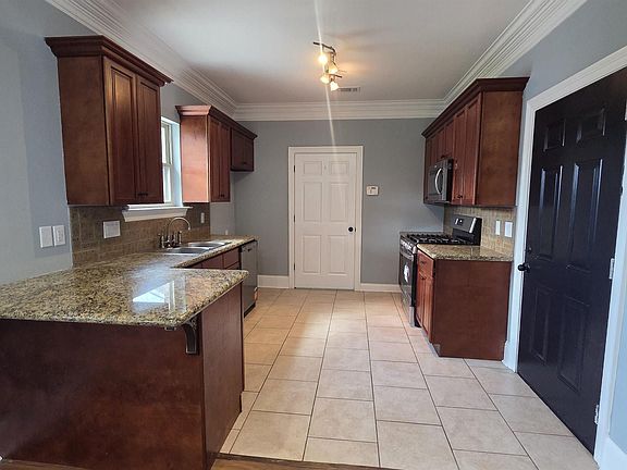 5th image of 3527 Ocala Ave