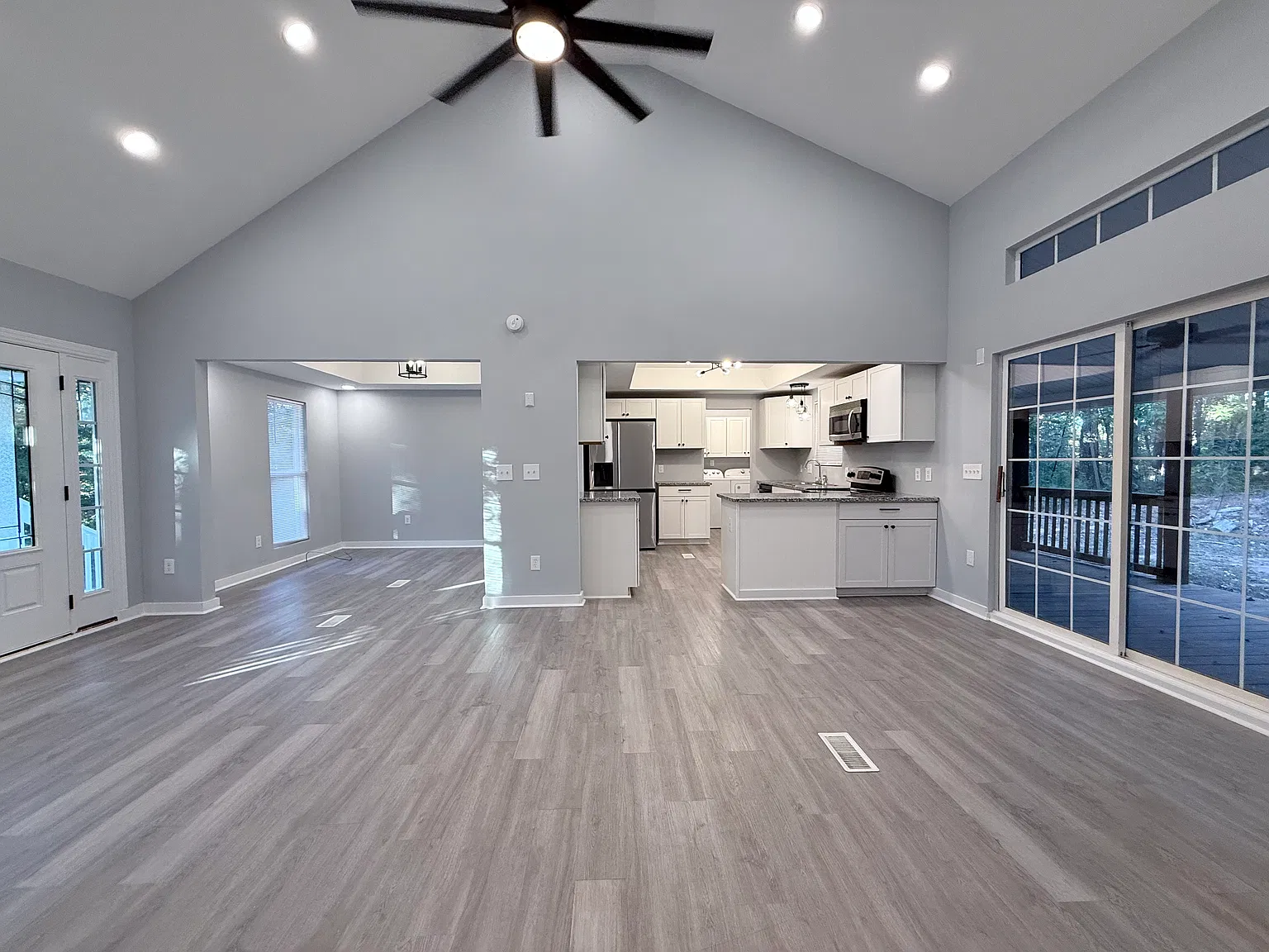 3 bed, 1192 sqft, $1,600 — Photo 4