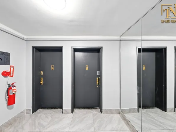 1200 East 53rd Street image 12 of 14