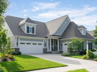 15211 Mooring Cir W, Carmel, IN 46033