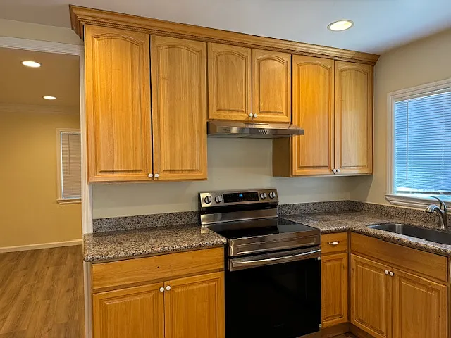 217 Dumbarton Ave #217 — Photo 5