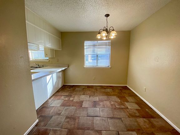 5th image of 4705 Albany Ave #19