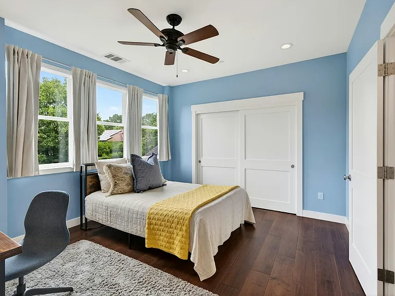 2204 Bryce Ln — Photo 27