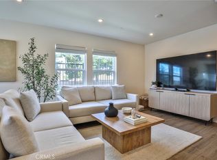 6392 Sierra Ave #5, Fontana, CA 92336
