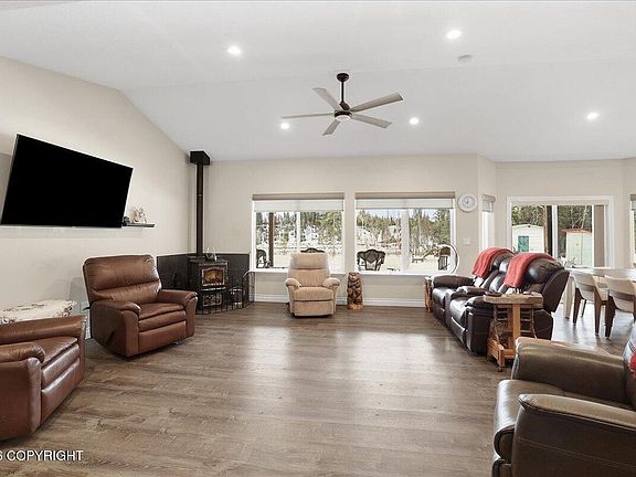 3rd image of 37580 Arabian Ln