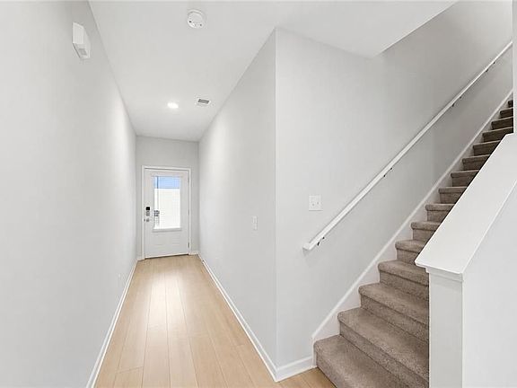 3rd image of 4526 Fillmore Trl
