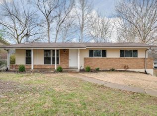 1134 Westleigh Ter, Ballwin, MO