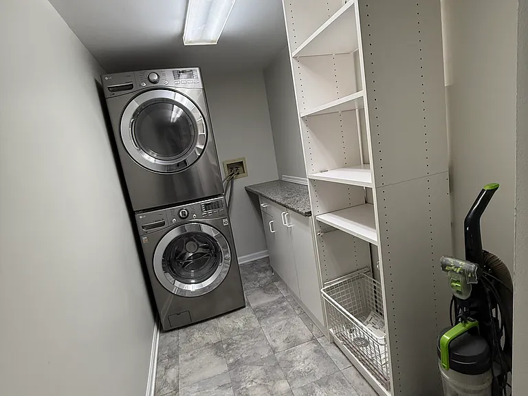 4750 N Elston Ave #102 — Photo 19