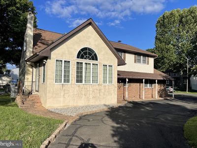 6985 Headley Ct, Levittown, PA, 19057