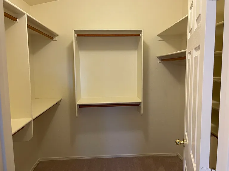 8949 W Kathleen Rd — Photo 14