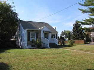 1800 Van Cortland St, Schenectady, NY 12303