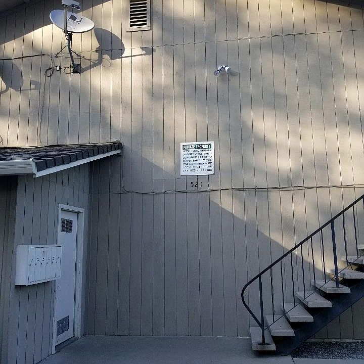 1st image of 521 E Pine St