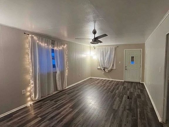 4th image of 439 Rosewood Ct