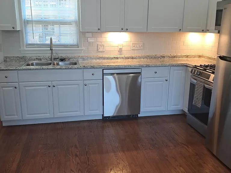 313 Varnum St NW #C — Photo 1