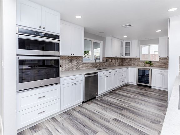 3rd image of 10281 Claudia Ave