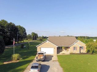 21460 Woodville Rd, Blanchester, OH 45107