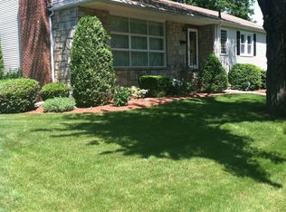 36 Ellis Dr, Worcester, MA 01609