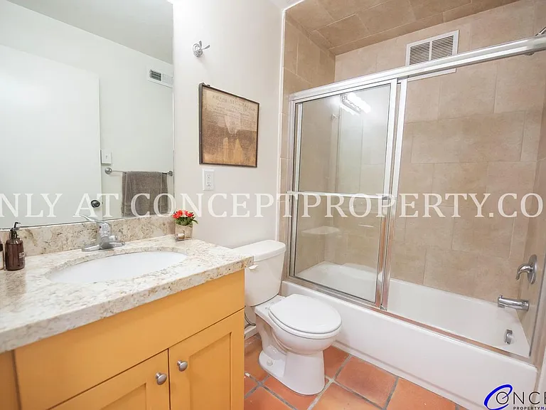 2204 Jefferson Ave — Photo 18
