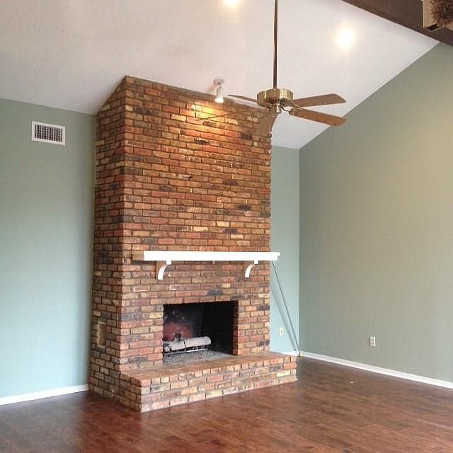 1st image of 4025 Angelina Dr