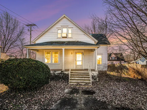 331 W Saint Joseph St, Watervliet, MI 49098