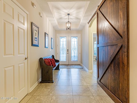 3rd image of 3469 OGLEBAY Drive