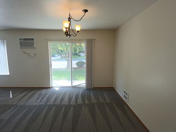 5th image of 13327 E Guthrie Dr