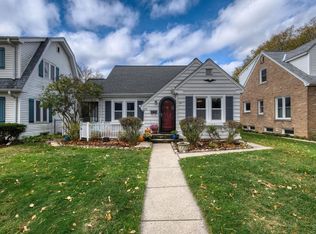 2449 S 79th St, West Allis, WI 53219