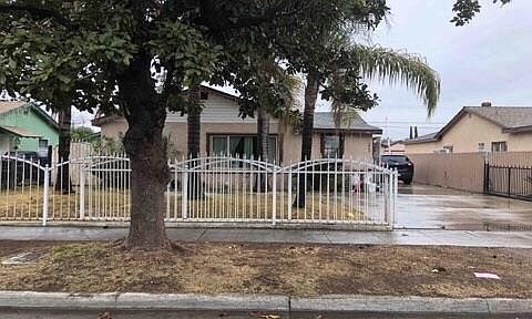 1st image of 3843 E Hamilton Ave