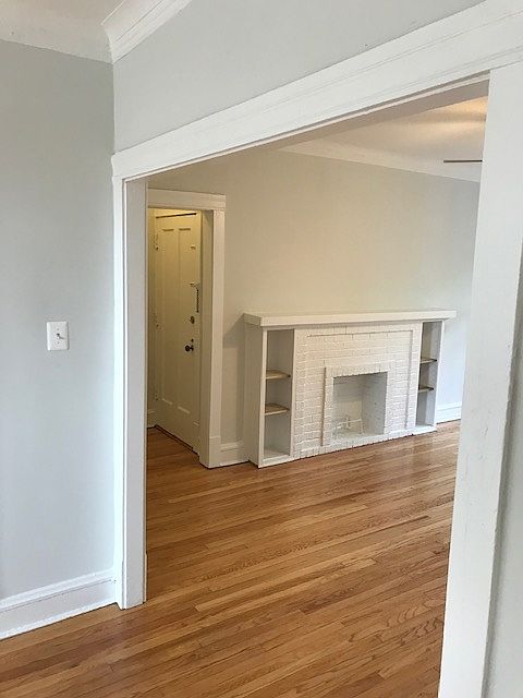 1st image of 1525 W Carmen Ave #2