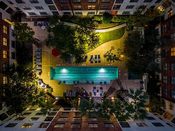 3rd image of 3990 Washington Ave #2-2232