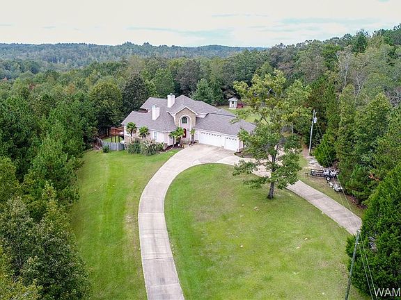 3rd image of 14116 Beverly Dr