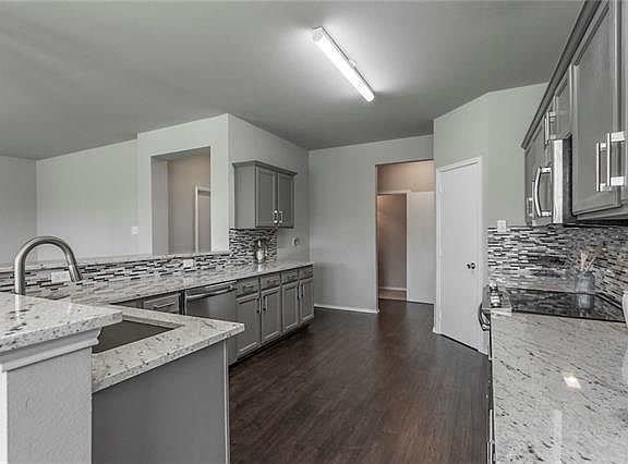 3rd image of 1616 Pelican Dr