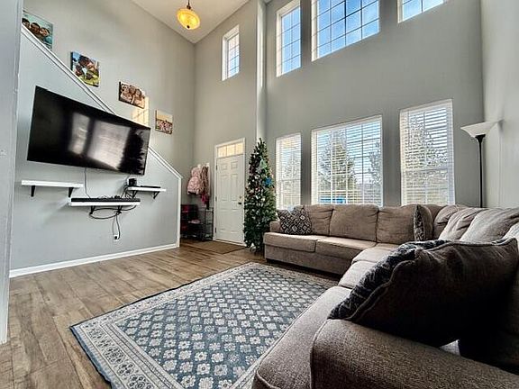 2nd image of 11610 Broadway