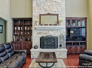 114 Canyon Ridge Dr, Boerne, TX 78006