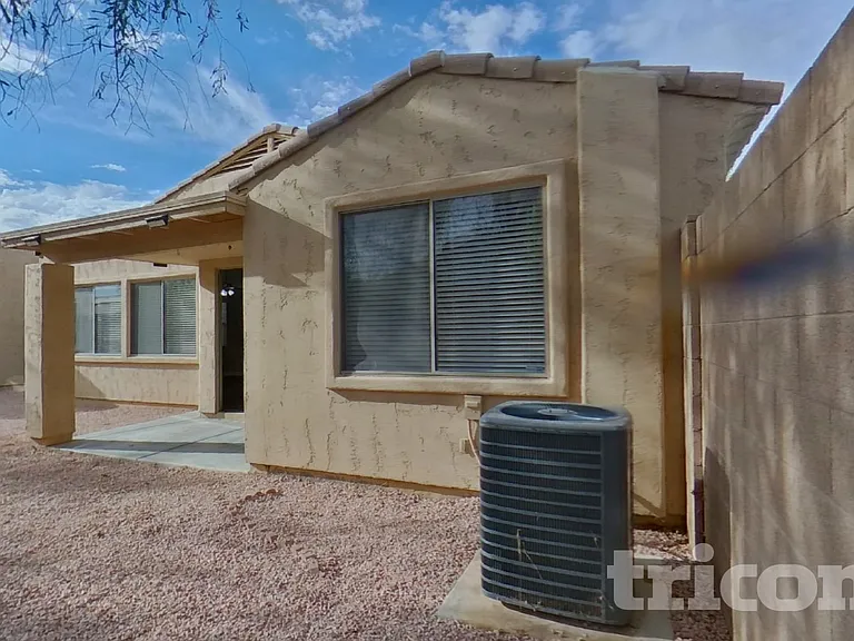 7428 W Pioneer St — Photo 15