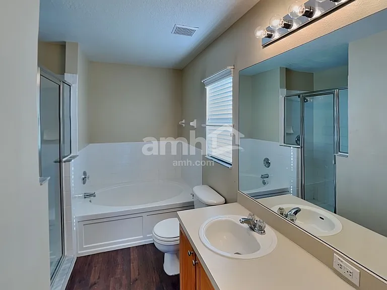 12042 Butler Woods Cir — Photo 9