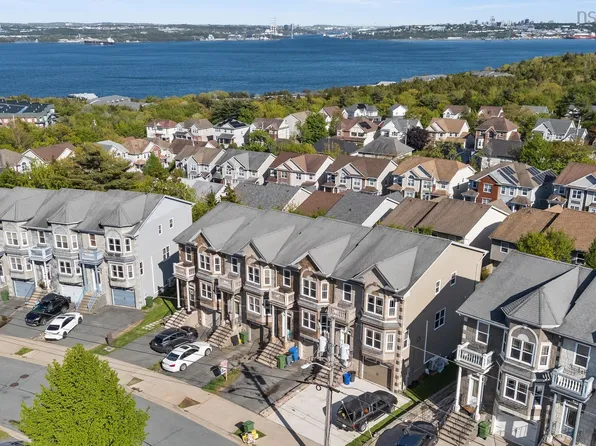 24 Bosun Run, Halifax, NS B3M 4W4