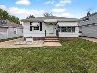 32222 Densmore Rd, Eastlake, OH, 44095