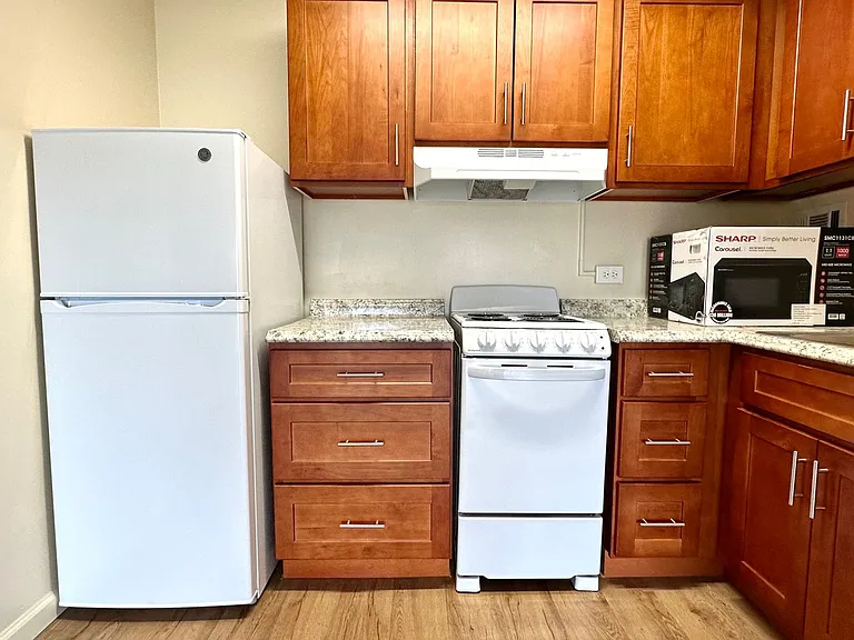 1415 Victoria St #1010 — Photo 6