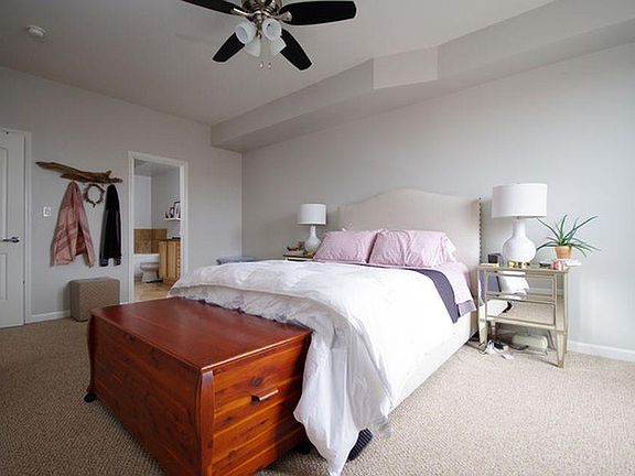 3rd image of 2509 N Milwaukee Ave APT 3S