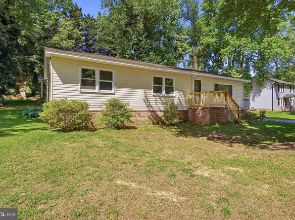 5421 Chesapeake Ave, Saint Leonard, MD 20685