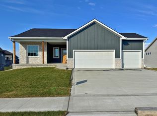 532 Wicker Dr, Huxley, IA 50124