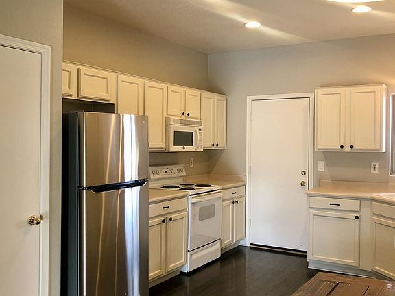 3rd image of 40722 N Boone Ln