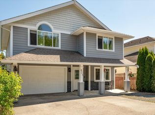 621 Oakwood Rd, Ladysmith, BC V9G2C1