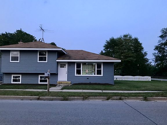 2nd image of 207 N West Ave