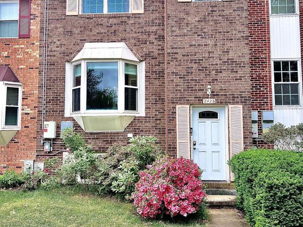 2426 Vineyard Ln