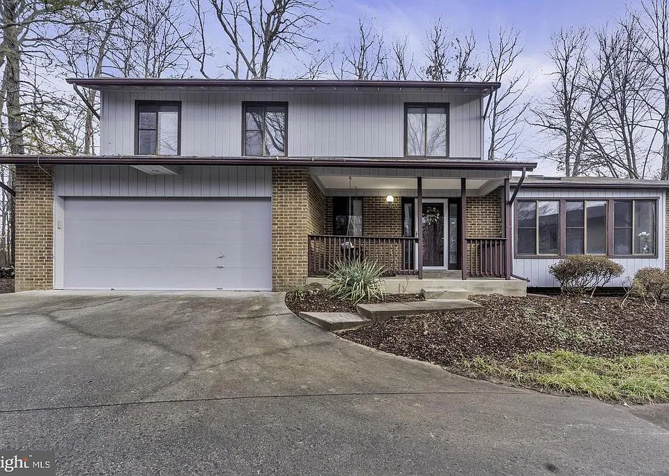 10422 Woodbury Woods Ct