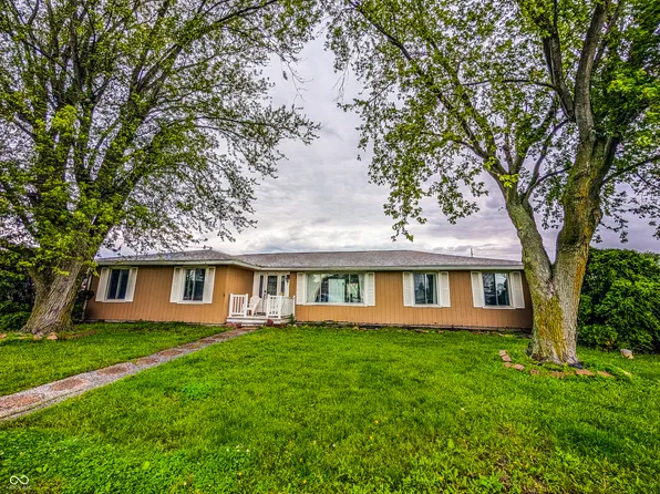 2612 E Michigantown Rd, Frankfort, IN 46041